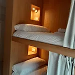 Kein بيت شباب زاروتز